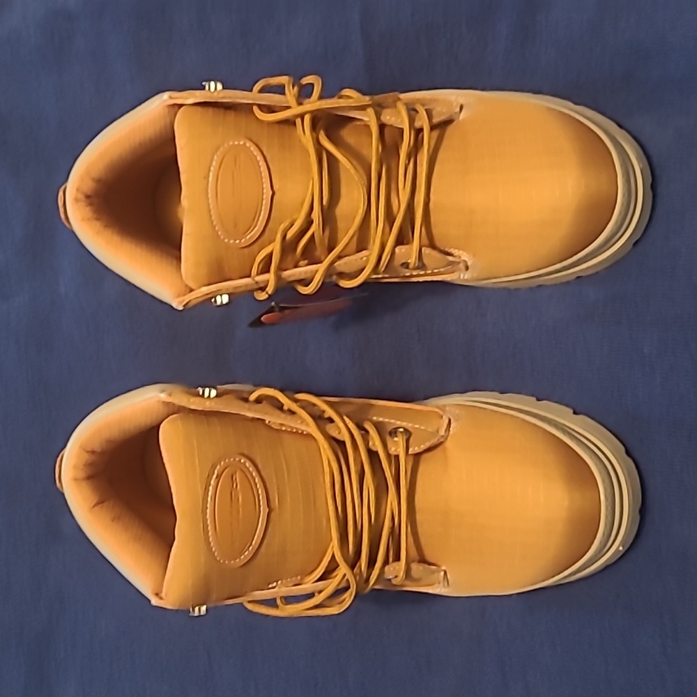 Mens Lufz boots, size 12